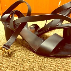 Gucci Wrap-Around sandals